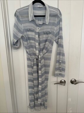 Calvin Klein flowy button down top